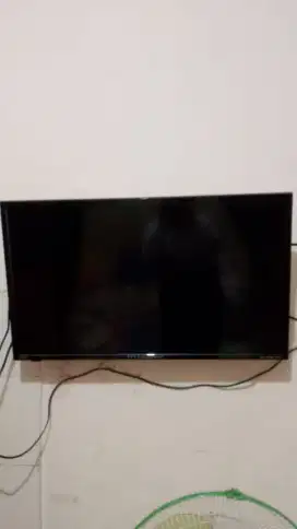 LED tv plus settop box