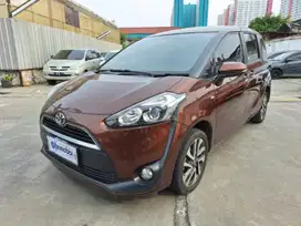 Toyota Sienta 1.5 V Bensin-MT 2016 Coklat /