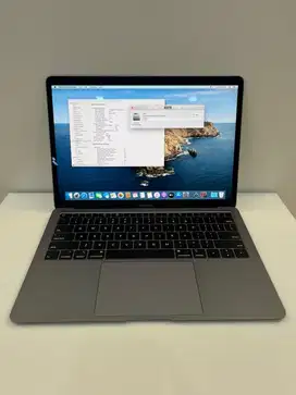 MacBook Air 2018 13” 8/256 Grey