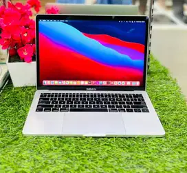 Macbook Pro 2016 13-Inch Core i7 2.4ghz Ram 16 Gb/ Sss 1 Tb Minus D-DC