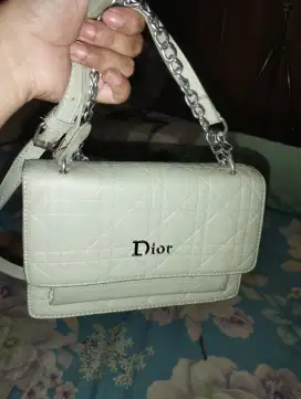 Tas selempang dior