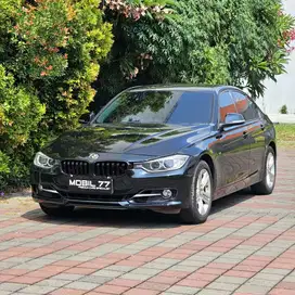 BMW 320I F30 SPORT TAHUN 2015 ODO 45RBU BLACK ON BLACK