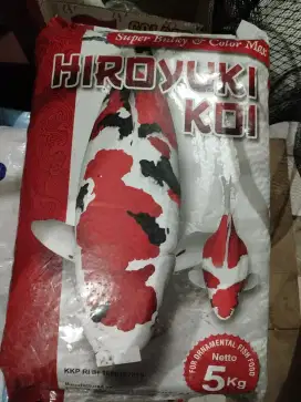 Makanan ikan koi