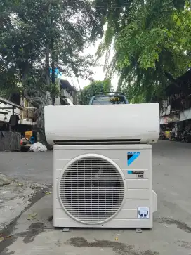 AC Daikin Inverter 1 PK R 32 Second  Free Ongkir sejabotabek+psg