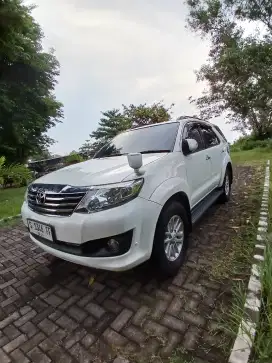 Fortuner 2.7 V 4x4 2013 Automatic Bensin