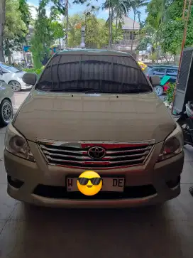 Toyota innova type V diesel matic 2013