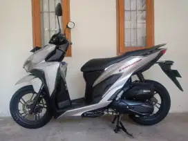 LOW KM! NEW VARIO 150 CBS ISS KEYLESS SILVER MATTE PAJAK PANJANG ORI