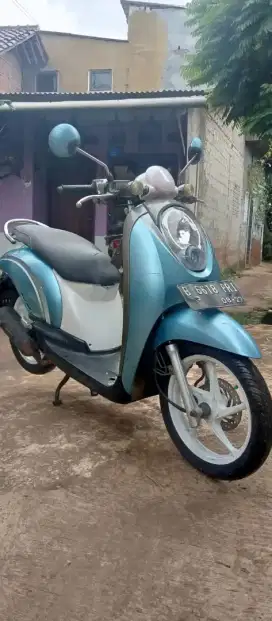 Scoopy 2012 karbu putih biru surat lengkap