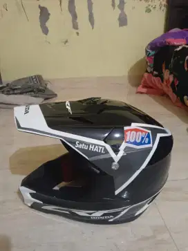 Jual helm CRF Honda Ori