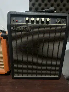 Ampli Bass Yamaha F 20B