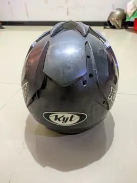 Helm kyt ukuran S atau kecil