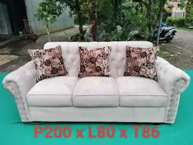 Sofa single depan tv