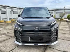 DP 15JT [KM 14.000] TOYOTA VOXY TSS 2022 HITAM ISTIMEWA MODEL 2023