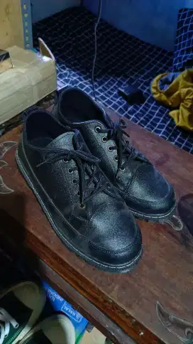 Sepatu Docmart Size 40