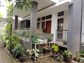 Harga Nego Rumah pinggir jalan Turangga dkt Bkr Buah Batu SHM