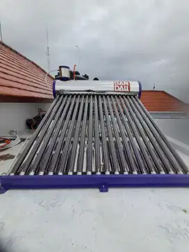 Water heater solar panel tenaga matahari.tanpa listrik