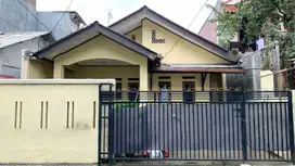 Dijual Rumah 2 Lantai Harga Nego di Cihanjawar Bogor KPR J-21669