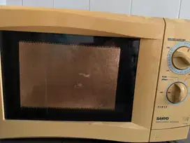 Microwave Sanyo