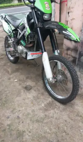 Kawasaki KLX 150 semi custom