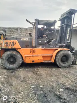 Forklift DOOSAN 16 ton tahun 2012