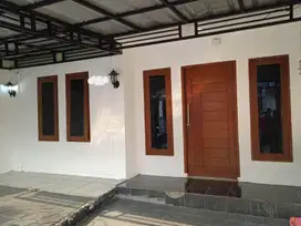 Rumah di Vila Dago Tol Siap Huni