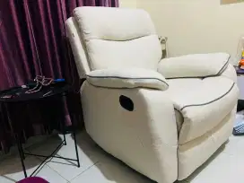 Sofa pakai satu bulan aja