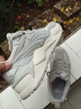 Puma RS X Self love