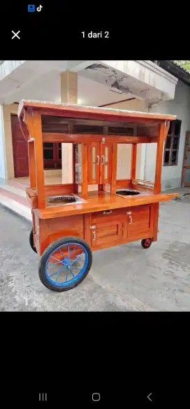 Gerobak bakso dan mie ayam