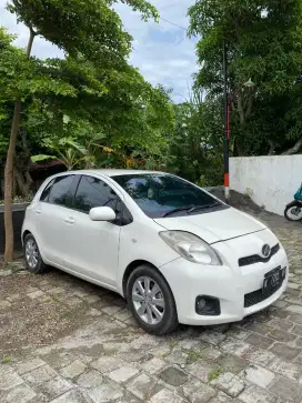 toyota yaris 2011