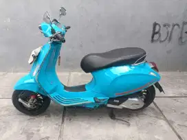 Vespa sprint s abs 2022 bekasi kota