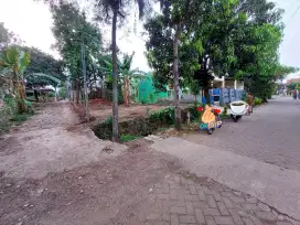 Tanah / lahan kosong 100 meter di parung serab ciledug