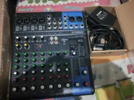 Mixer yamaha mg10xu normal