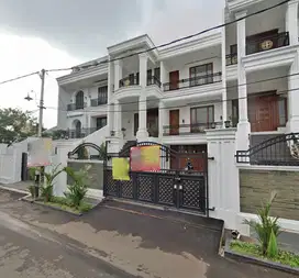 Rumah Baru 3 lantai di Cipadu Jaya Larangan Tangerang