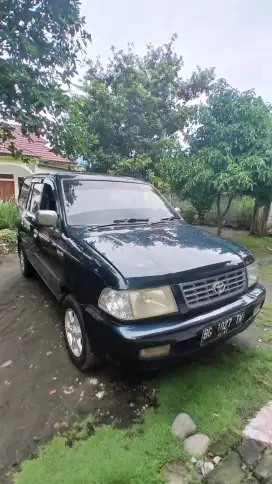 Kijang kapsul standar diesel 2001