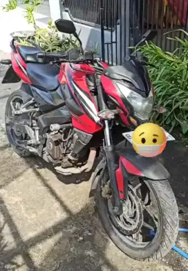 Bajaj Pulsar NS 200 Tahun 2014 (BANYAK BONUS) ATAU TUKAR HONDA BEAT