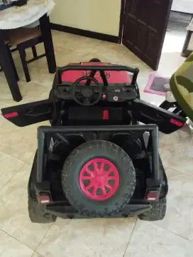 Mainan Anak Mobil Aki Jeep Rush Yukita 8989