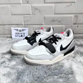 NIKE JORDAN 1 LEGACY 312 LOW AUTHENTIC TECH GREY