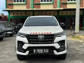 TOYOTA FORTUNER VRZ GR 2.4 2022