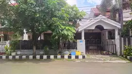 RUMAH DIJUAL DI WISMA MENANGGAL SURABAYA SELATAN (LOKASI STRATEGIS)