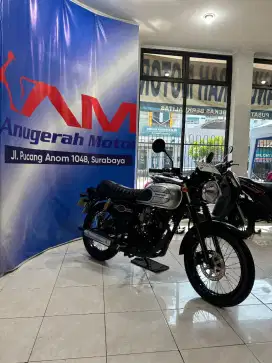 Kawasaki W175 Cafe Tahun'' 2023 km 600 Anugerah Motor Pucang Anom