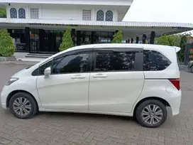 Honda Freed 2014 Bensin - Low KM