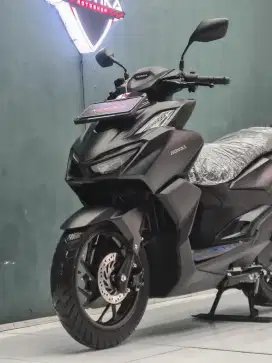 Odo 1rb Bekas Rasa Baru!!Honda New Vario 160cc 2024 Black-Mustika