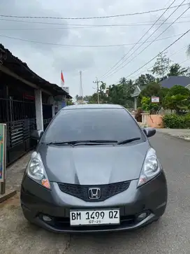 Honda Jazz tipe S tahun 2010