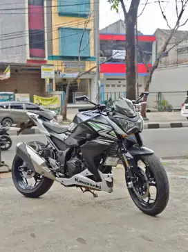 KAWASAKI Z250 FI TAHUN 2014 PUTIH UNIT RAWATAN MODIF GANTENG SIAP GAS