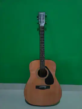 GITAR YAMAHA AKUSTIK