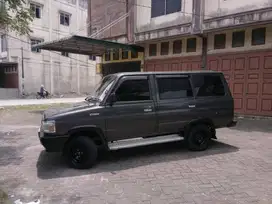 Dijual toyota kijang super G