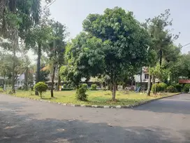 Dijual Rumah Hook Hadap Taman di Villa Melati Mas Serpong Tangerang