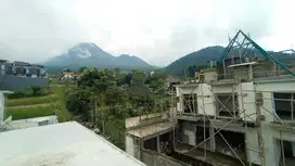 Villa+Kolam Renang Kota Batu mewah dengan view sangat menawan.