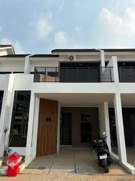 Dijual Rumah di Cluster kristal aryana karawaci