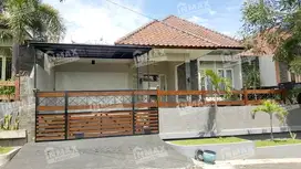 RUMAH BAGUS BUKIT DIENG MALANG,SEMI FURNISHED SIAP HUNI